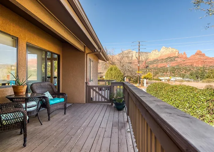 Whispering Creek Bed and breakfast