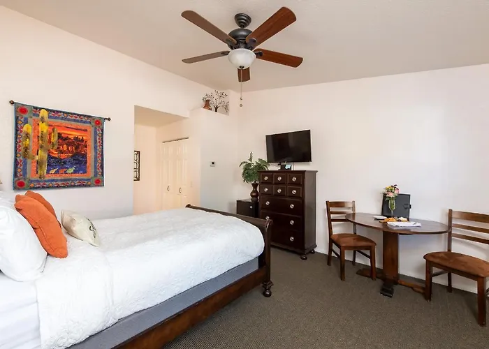 Whispering Creek Bed & Breakfast