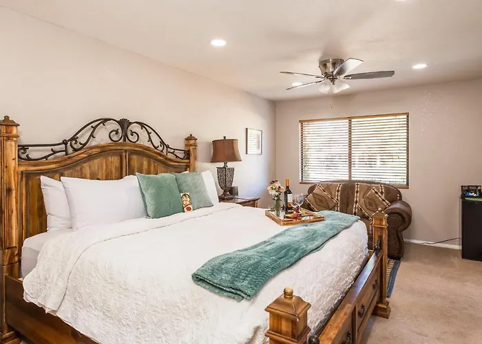 Whispering Creek Bed and breakfast Sedona