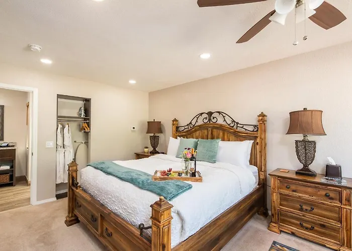 Whispering Creek Bed & Breakfast Couette-café Sedona
