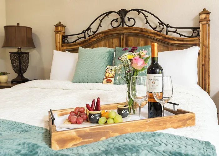 Whispering Creek Bed and breakfast 4*