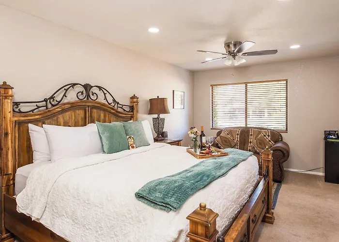 Whispering Creek Bed and breakfast Sedona