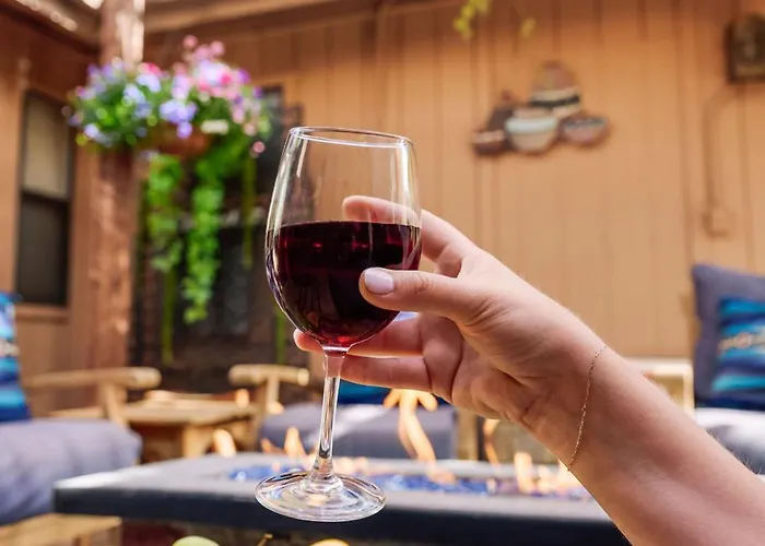 Couette-café Whispering Creek Bed & Breakfast 4*